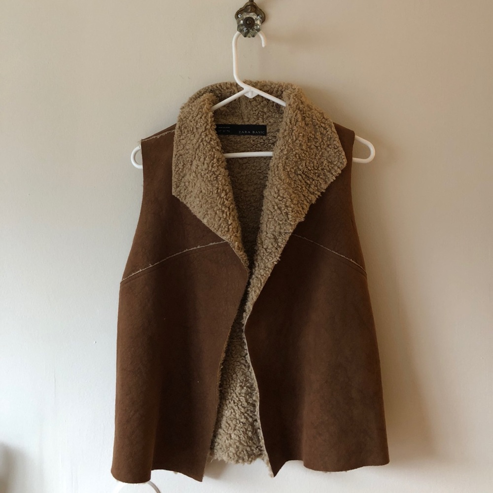 Zara XS Open Sherpa Vest